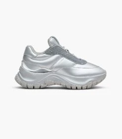 Marc Jacobs The Metallic Lazy Runner SILVER -Marc Jacobs MJI 2F3FSN001F01 040 F8F8F8 1 1 ALT2