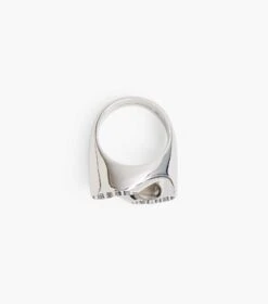 Marc Jacobs The Monogram Signet Ring LIGHT ANTIQUE SILVER -Marc Jacobs MJI 2F3JRN001J29 029 F8F8F8 1 1 ALT3