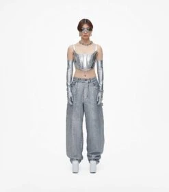 Marc Jacobs The Monogram Oversized Jean MATTE SILVER -Marc Jacobs MJI 2F3RBT003D14 051 F8F8F8 1 1 ALT1