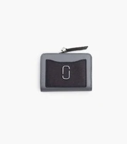 Marc Jacobs The Utility Snapshot Mini Compact Wallet WOLF GREY MULTI -Marc Jacobs MJI 2F3SMP062S07 046 F8F8F8 1 1 MAIN 2