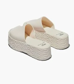 Melissa X Marc Jacobs Becky Platform Slide IVORY -Marc Jacobs MJI 2P3FWD111F01 111 F8F8F8 1 1 ALT2