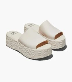 Melissa X Marc Jacobs Becky Platform Slide IVORY -Marc Jacobs MJI 2P3FWD111F01 111 F8F8F8 1 1 MAIN 1