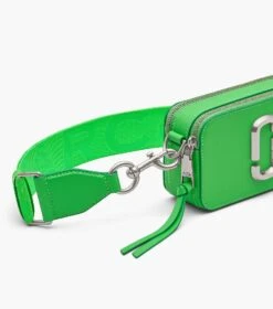 Marc Jacobs The Utility Snapshot APPLE -Marc Jacobs MJI 2P3HCR015H01 348 F8F8F8 1 1 ALT7