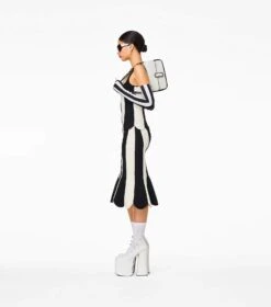 Marc Jacobs The Bi-Color J Marc Shoulder Bag BLACK/WHITE -Marc Jacobs MJI 2P3HSH025H01 005 F8F8F8 1 1 ALT1