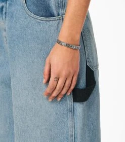 Marc Jacobs The Monogram Engraved Bracelet AGED SILVER -Marc Jacobs MJI 2P3JBR001J07 045 F8F8F8 1 1 ALT1