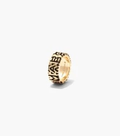 Marc Jacobs The Monogram Engraved Ring AGED GOLD -Marc Jacobs MJI 2P3JRN001J23 967 F8F8F8 1 1 ALT2