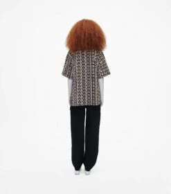 Marc Jacobs The Monogram Big T-Shirt BLACK/IVORY -Marc Jacobs MJI 2P3RTP002C01 004 F8F8F8 1 1 ALT3