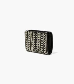 Marc Jacobs The Monogram Mini Compact Wallet BLACK/WHITE -Marc Jacobs MJI 2P3SMP054S01 005 F8F8F8 1 1 ALT3
