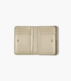 Marc Jacobs The Monogram Mini Compact Wallet KHAKI -Marc Jacobs MJI 2P3SMP054S01 223 F8F8F8 1 1 ALT3