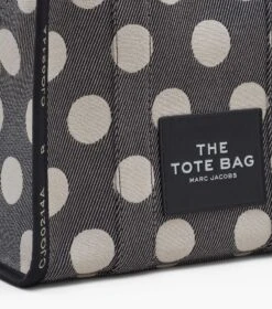 Marc Jacobs The Spots Jacquard Medium Tote BLACK/IVORY -Marc Jacobs MJI 2R3HTT023H01 004 F8F8F8 1 1 ALT5