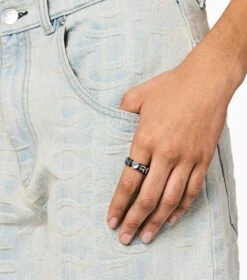 Marc Jacobs The Charmed Marc Chain Ring BLACK MULTI -Marc Jacobs MJI 2S3JRN001J10 002 F8F8F8 1 1 ALT1