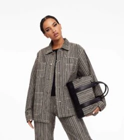 Marc Jacobs The Monogram Medium Duffle Bag BEIGE MULTI -Marc Jacobs MJI H552M06PF22 261 F8F8F8 1 1 ALT1