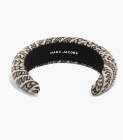 Marc Jacobs The Monogram Headband NATURAL JACQUARD -Marc Jacobs MJI J501M03FA22 299 F8F8F8 1 1 ALT3