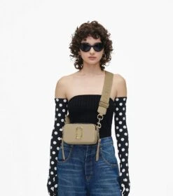 Marc Jacobs The Snapshot DTM KHAKI -Marc Jacobs MJI M0014867 223 F8F8F8 1 1 ALT1