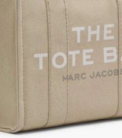 Marc Jacobs The Small Tote Bag BEIGE -Marc Jacobs MJI M0016493 260 F8F8F8 1 1 ALT4