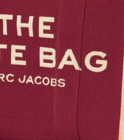Marc Jacobs The Jacquard Small Tote Bag MERLOT -Marc Jacobs MJI M0017025 610 F8F8F8 1 1 ALT8