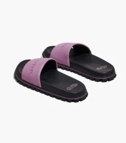 Marc Jacobs The Leather Slide LILAS -Marc Jacobs MJI M9002407 993 F8F8F8 1 1 ALT2