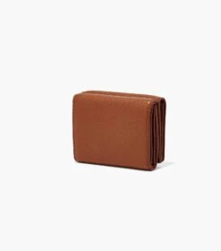 Marc Jacobs The Leather Medium Trifold Wallet ARGAN OIL -Marc Jacobs MJI S132L01RE22 212 F8F8F8 1 1 ALT1